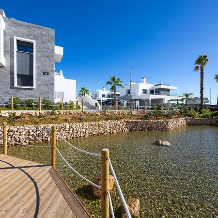 Lagoons Village - De Lujo Con Terraza Privada, & De Bienestar 아파트 또레비에하